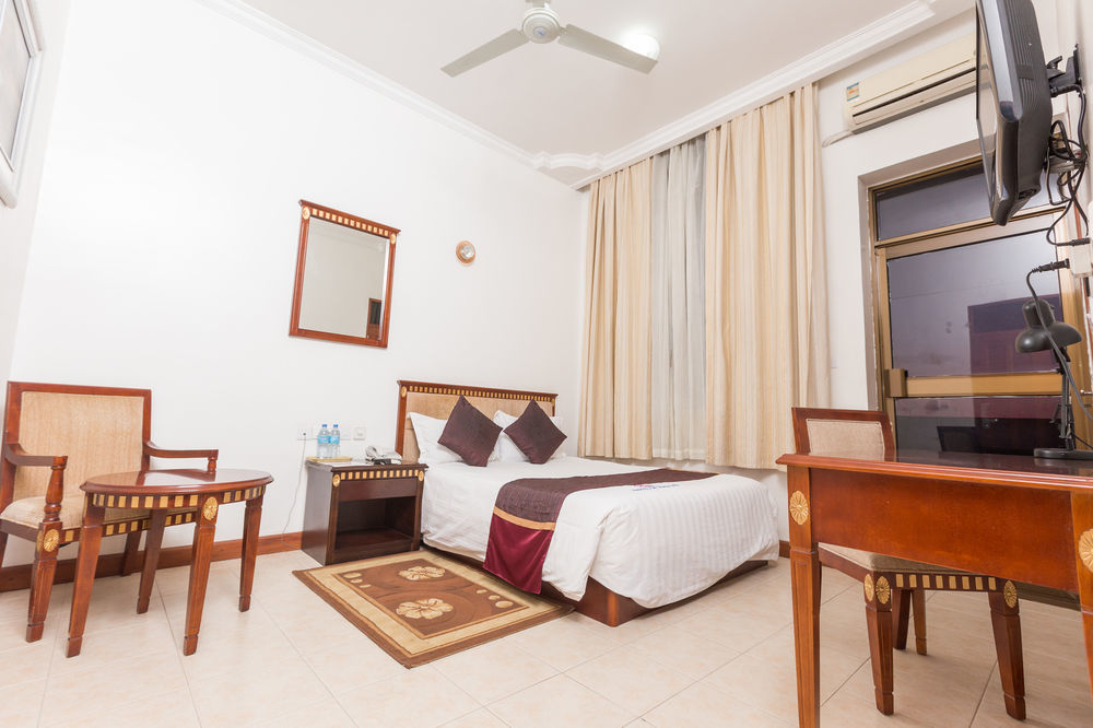Hotel De Mag Дар ес Саалам Екстериор снимка