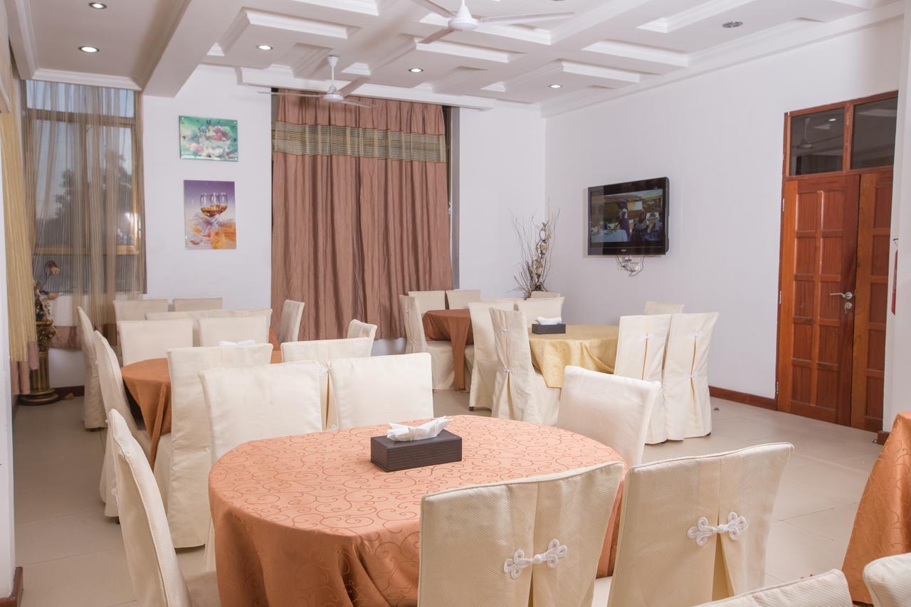 Hotel De Mag Дар ес Саалам Екстериор снимка